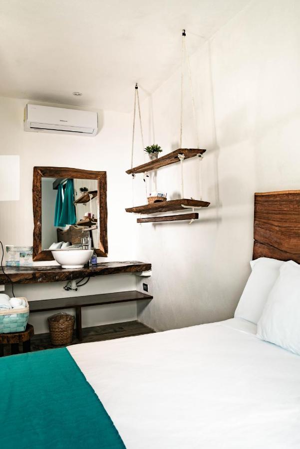 Hotel Y Beach Club Casa Mia Xulha -Bacalar Xul-Ha Eksteriør billede